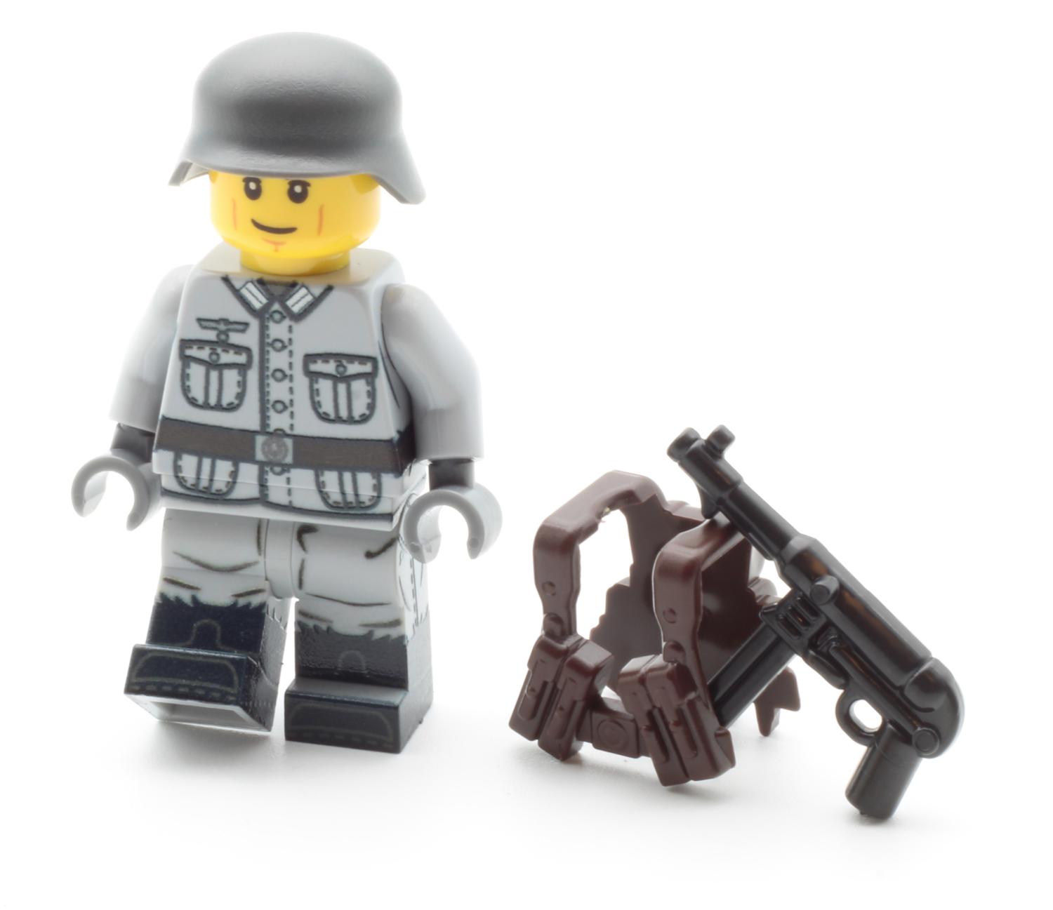 Deutscher Soldat mit MP40 und Weste aus LEGO® Steinen (WW2)